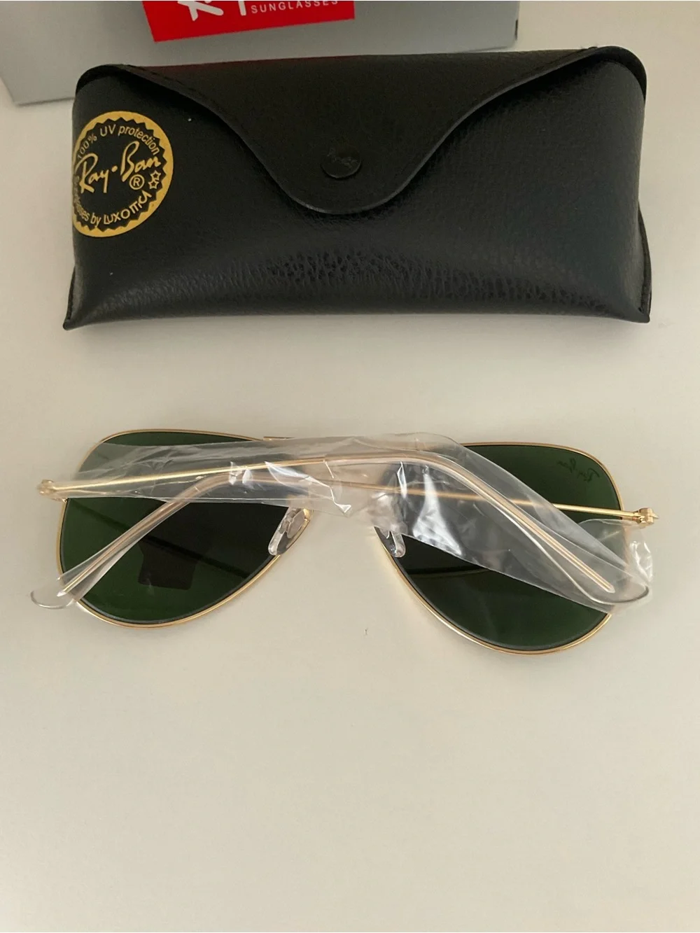 Ray-Ban Men’s Gold Frame Sunglasses with Green Lenses
